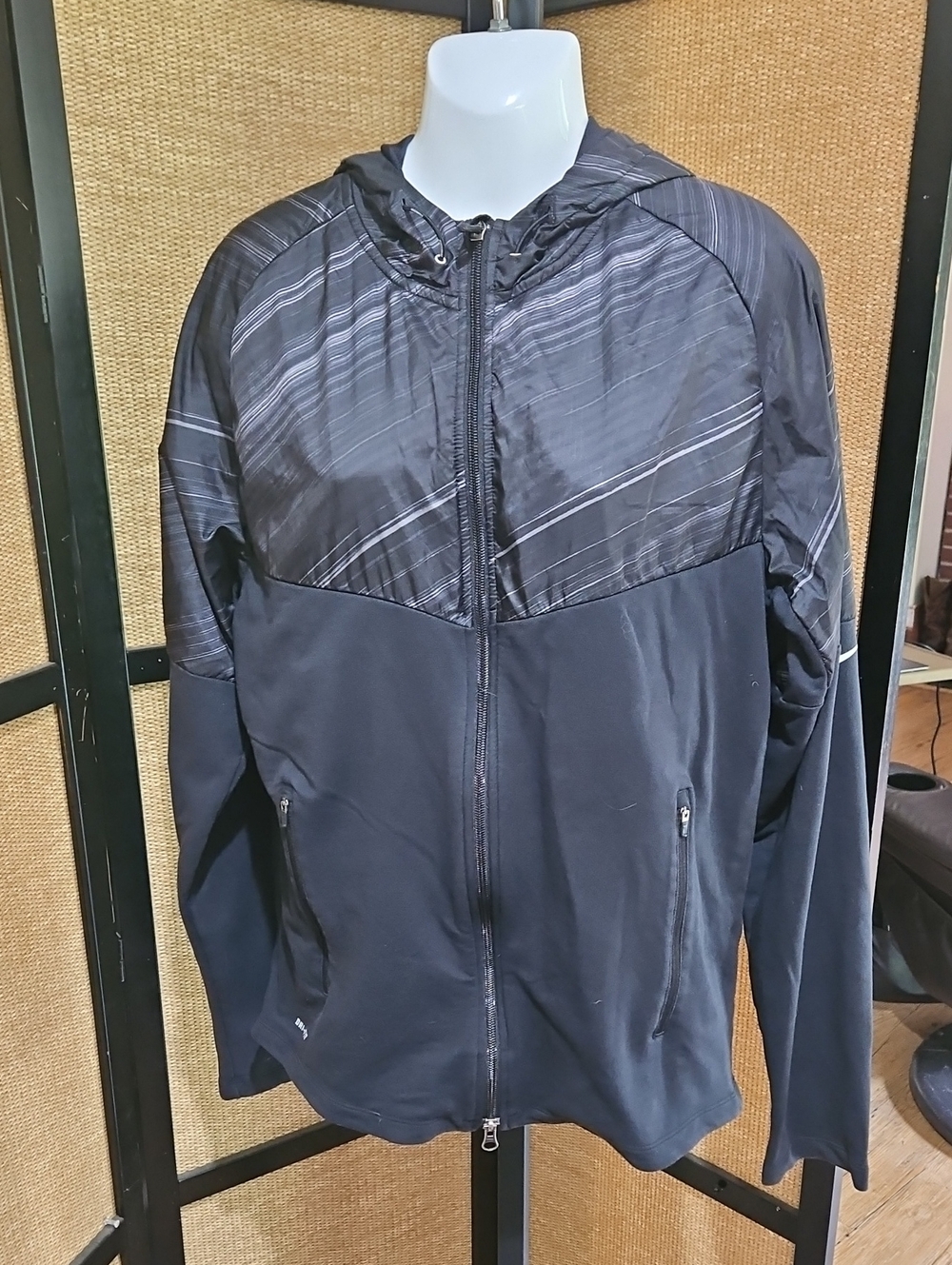 Nike Men's Black Hooded Zip-Up Jacket